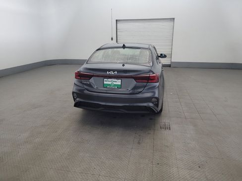 Used 2023 Kia Forte LXS FWD image 7