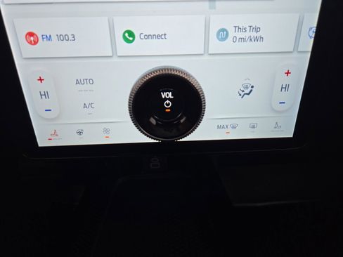 Certified 2025 Ford Mustang Mach-E GT image 20