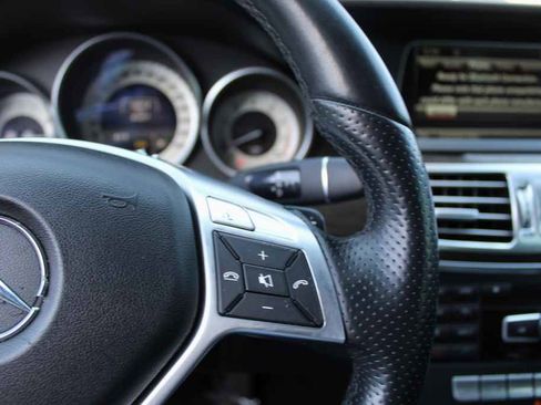 Used 2014 Mercedes-Benz E 350 Sedan image 17