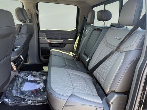 New 2026 Ford F350 Platinum w/ Platinum Plus Package AWD/4WD image 9