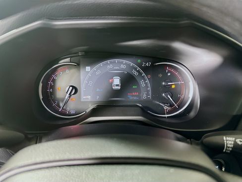 Used 2023 Toyota RAV4 XLE w/ Convenience Package FWD image 19