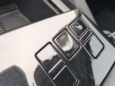 Used 2023 Kia Sportage EX image 23