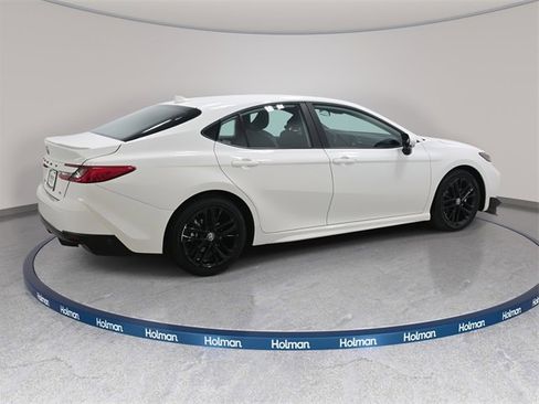 Certified 2025 Toyota Camry SE image 5