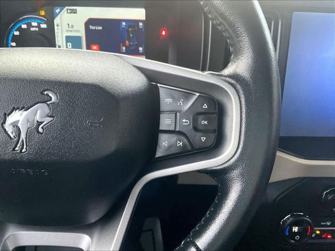 Used 2023 Ford Bronco Wildtrak image 23