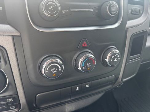 Used 2017 RAM 1500 Express w/ Express Value Package image 24