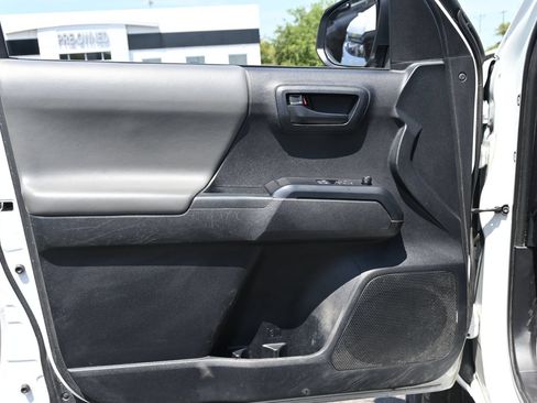 Used 2020 Toyota Tacoma SR RWD image 19