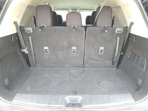 Used 2023 Nissan Pathfinder SV image 26