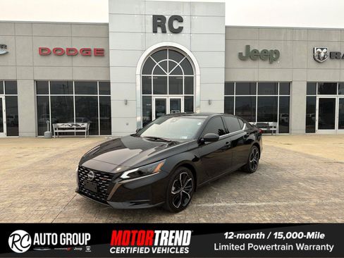 Used 2025 Nissan Altima 2.5 SR AWD/4WD image 1
