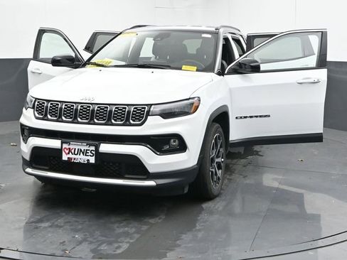 Used 2025 Jeep Compass Limited AWD/4WD image 53