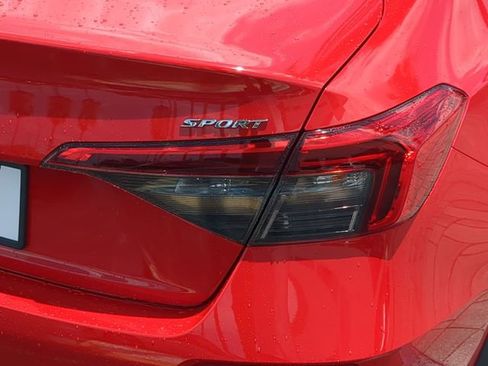 Used 2022 Honda Civic Sport image 7