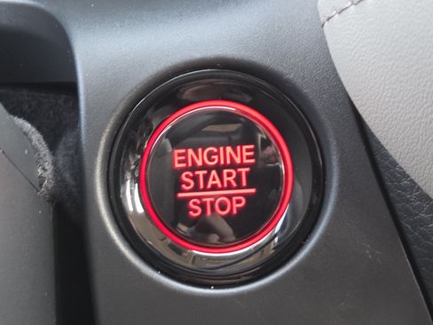 Used 2025 Honda HR-V LX image 34