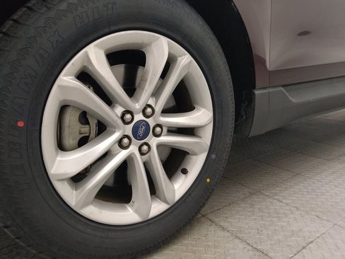 Used 2020 Ford Edge SEL AWD/4WD image 31