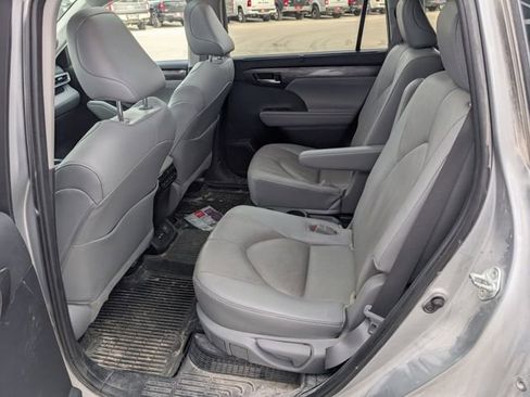 Used 2021 Toyota Highlander Platinum image 7
