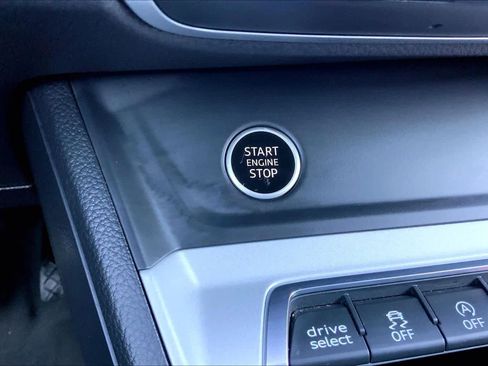 Used 2023 Audi Q3 2.0T Premium image 31