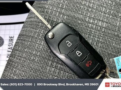 Used 2023 Ford F150 XLT image 9