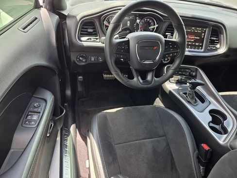 Used 2018 Dodge Challenger R/T Scat Pack RWD image 14