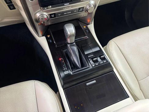 Used 2020 Lexus GX 460 AWD/4WD image 45