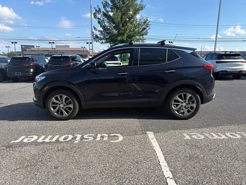 Used 2021 Buick Encore GX Essence w/ Advanced Technology Package AWD/4WD image 4