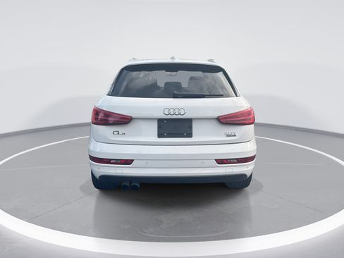 Used 2018 Audi Q3 2.0T Premium Plus w/ Premium Plus Package AWD/4WD image 5