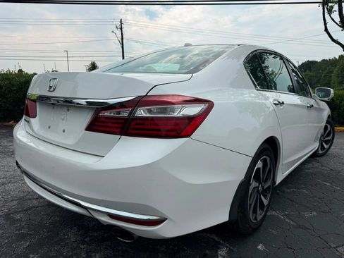Used 2016 Honda Accord EX-L image 4