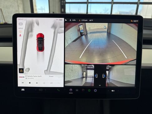 Used 2022 Tesla Model Y Long Range image 29