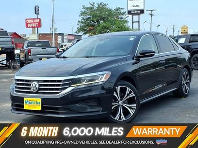 Used 2021 Volkswagen Passat 2.0T SE