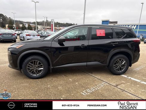 Certified 2023 Nissan Rogue S image 17