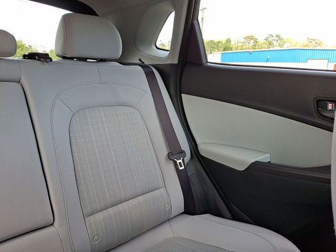 Used 2023 Hyundai Kona SEL w/ Cargo Package AWD/4WD image 14