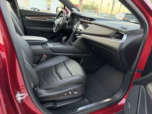 Used 2024 Cadillac XT5 Premium Luxury w/ Platinum Package image 28