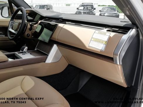 New 2026 Land Rover Range Rover SE AWD/4WD image 14