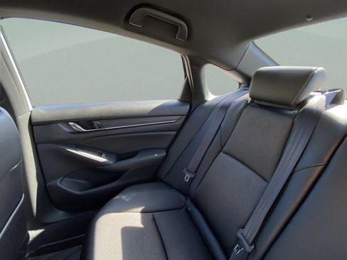 Certified 2022 Honda Accord Sport image 10