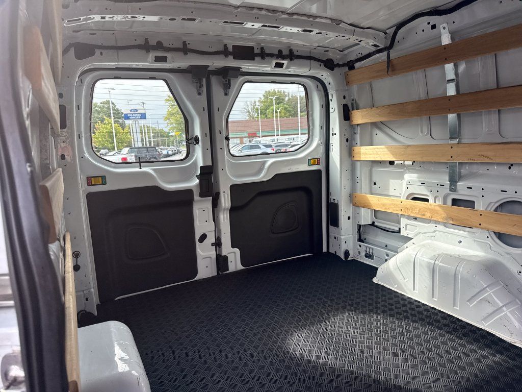 Used 2025 Ford Transit 250 Low Roof w/ Exterior Upgrade Package RWD image 21