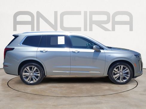 Used 2025 Cadillac XT6 Premium Luxury FWD image 12