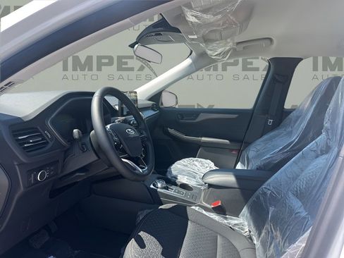 Used 2024 Ford Escape Active image 9
