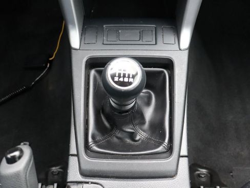 Used 2015 Subaru Forester 2.5i image 36