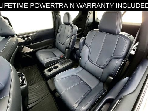 Certified 2026 INFINITI QX80 4WD w/ Sport Exterior Package image 32