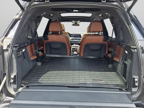 Used 2022 BMW X7 M50i AWD/4WD image 29