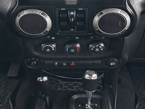 Used 2012 Jeep Wrangler Unlimited Sport AWD/4WD image 13