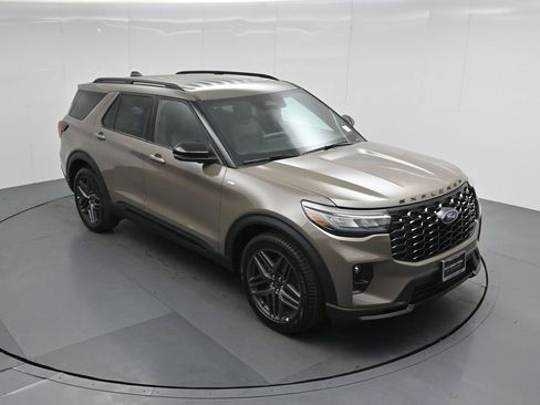 New 2026 Ford Explorer ST-Line w/ ST-Line Street Pack image 42