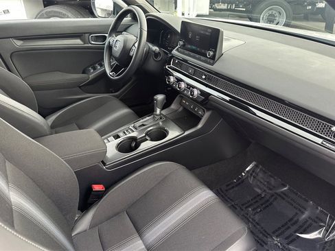 Used 2025 Honda Civic Sport image 15