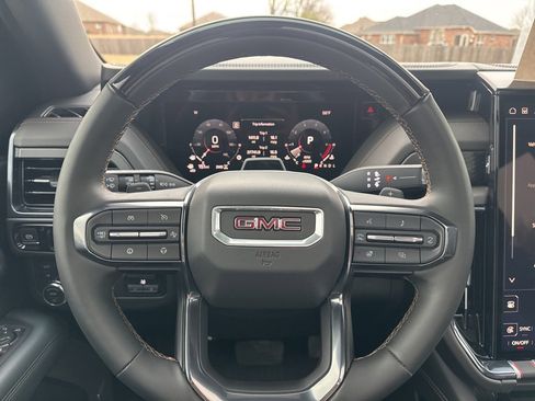 Used 2025 GMC Yukon XL AT4 w/ AT4 Premium Plus Package image 18