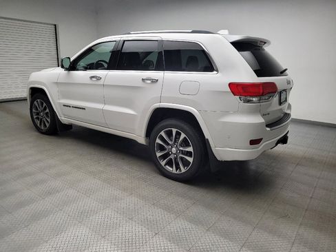 Used 2018 Jeep Grand Cherokee Overland AWD/4WD image 3