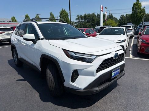 Used 2023 Toyota RAV4 XLE w/ Convenience Package AWD/4WD image 3
