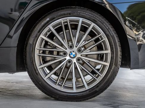Used 2017 BMW 540i RWD image 13
