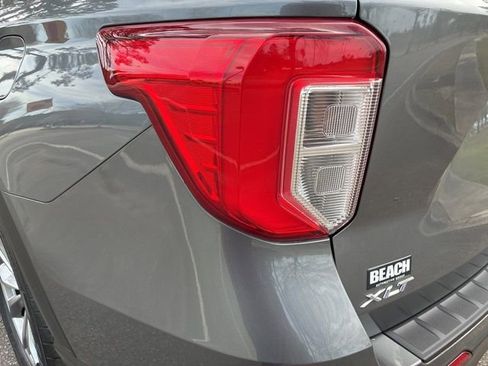 Used 2022 Ford Explorer XLT w/ Equipment Group 202A image 13
