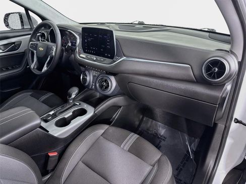 Used 2023 Chevrolet Blazer LT FWD image 28
