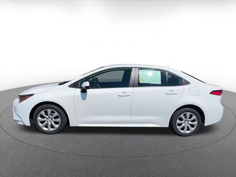 Used 2025 Toyota Corolla LE FWD image 7