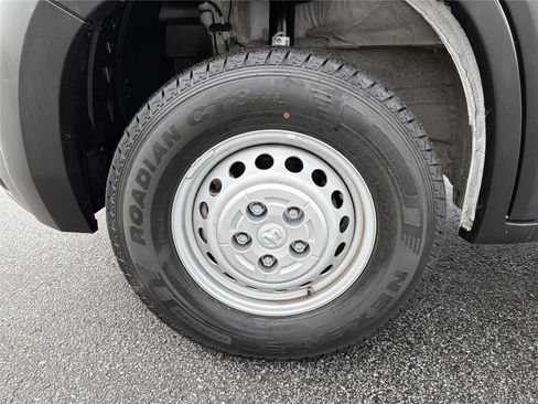Used 2025 RAM ProMaster 2500 w/ Convenience Group FWD image 11