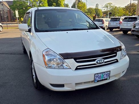Used 2006 Kia Sedona LX FWD image 4