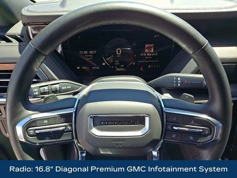Used 2025 GMC Yukon XL Denali AWD/4WD image 4